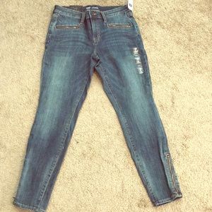 GAP NWT SIZE 8 LEGGING JEANS